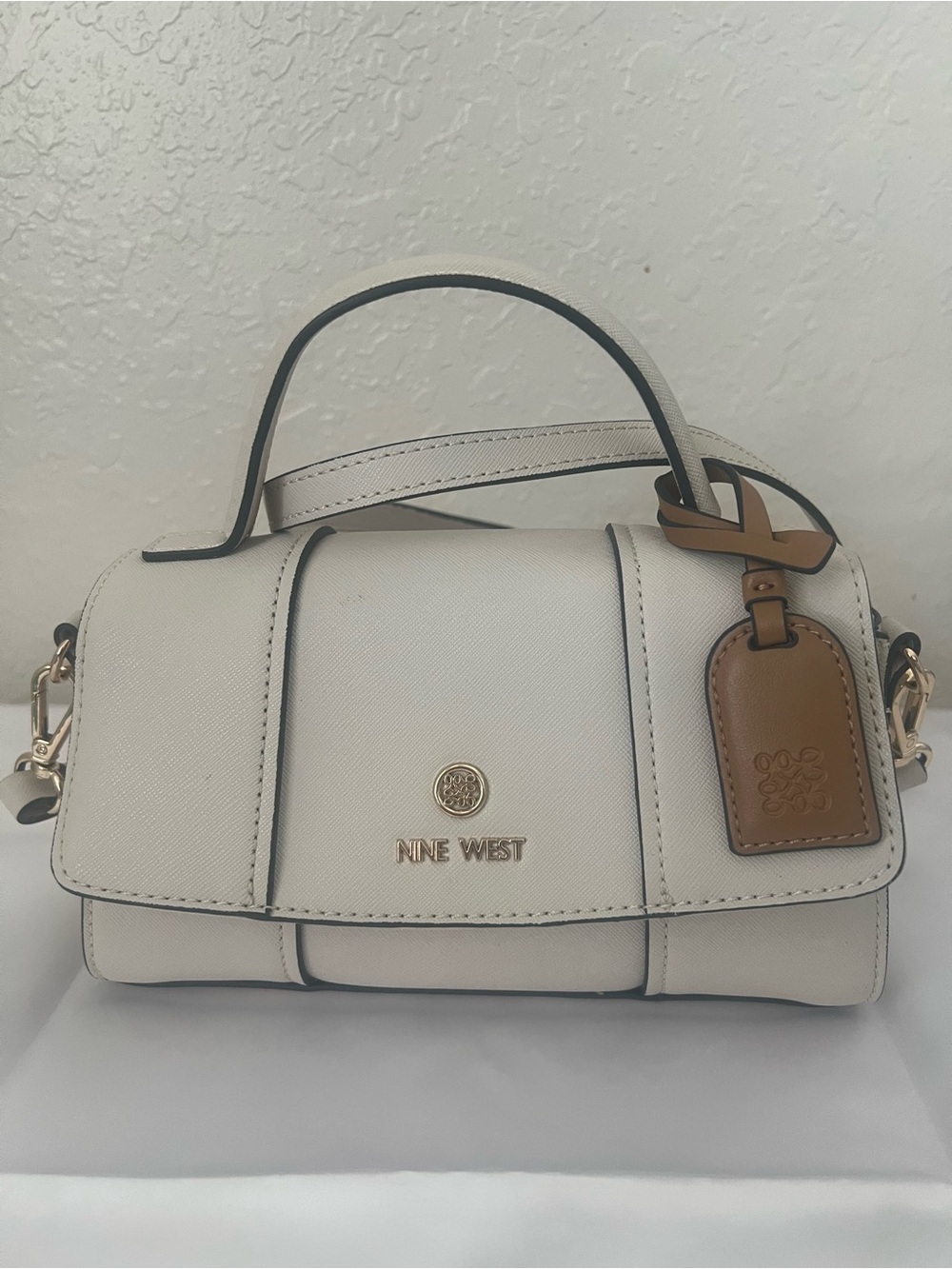 Nine West Cream Crossbody
Bag with Gold Hardware